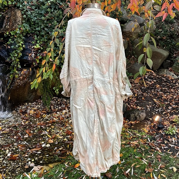 FREE PEOPLE PINK & TAN TYE DYE LONG JACKET 🩷🤎- XS/S - TP - RUNS BIG !- NEW ! - Picture 9 of 13